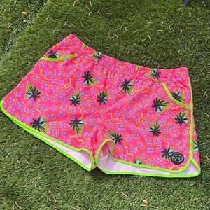 Maui and sons medium Vibrant Pink Patterned Women's 80s inspired Shorts